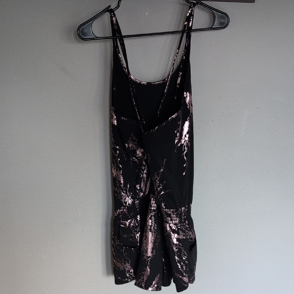 Sweaty Betty Black And Pink Foil Romper Activewear Size Small - Picture 9 of 10